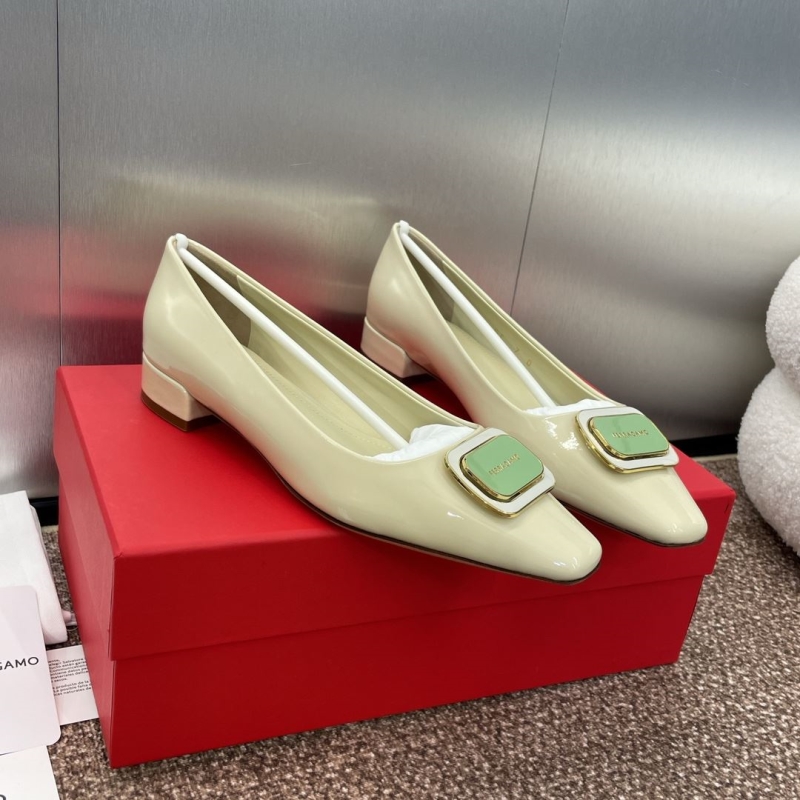 Ferragamo flat shoes